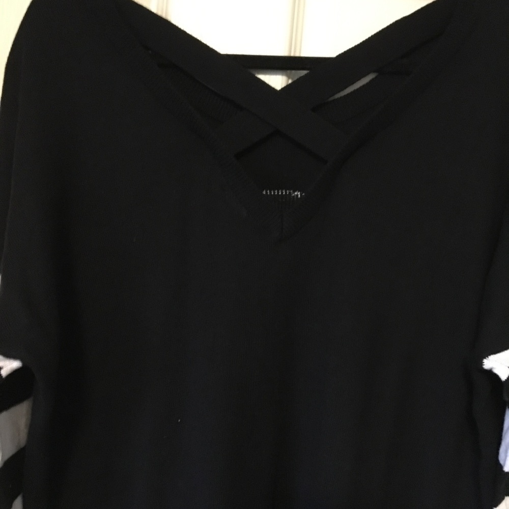 NWT DISNEY NIGHTMARE BEFORE CHRISTMAS sweater - Picture 5 of 6
